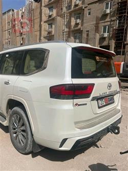 تويوتا لاندكروزر